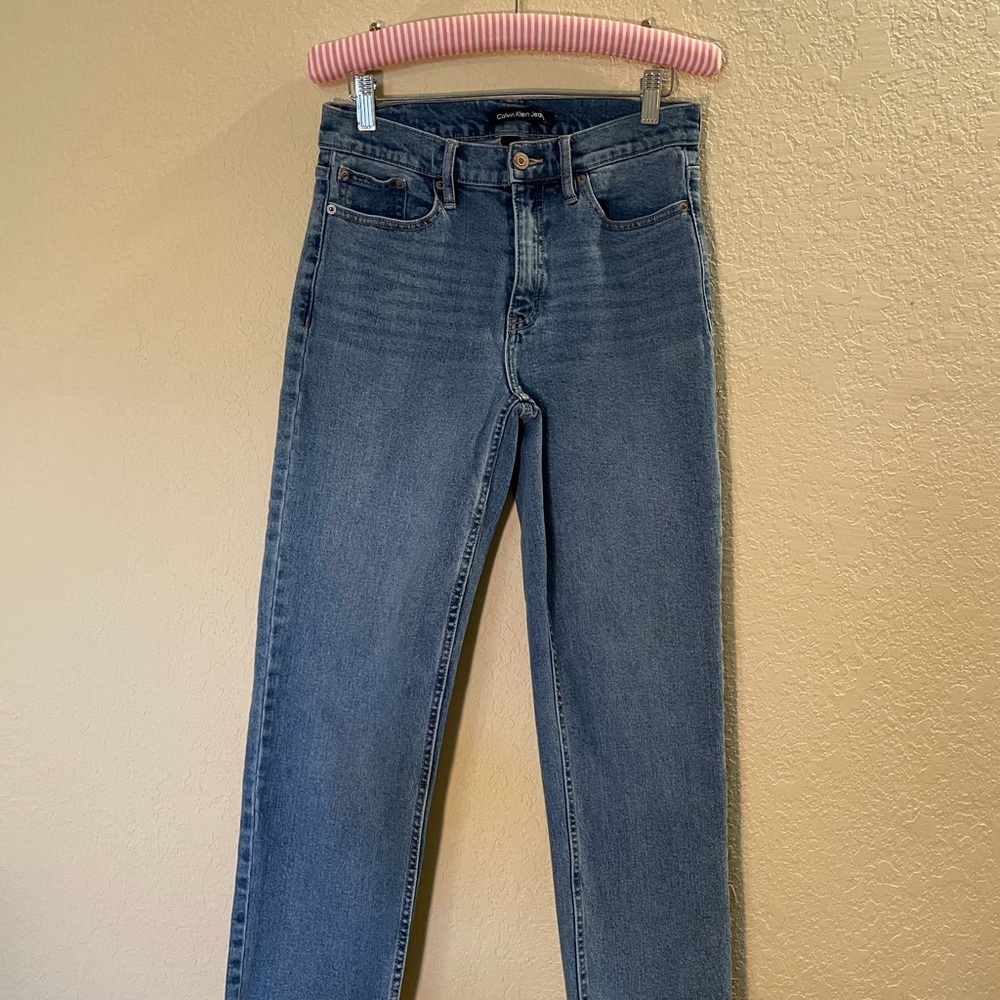 Calvin Klein Women's Straight Leg Jeans